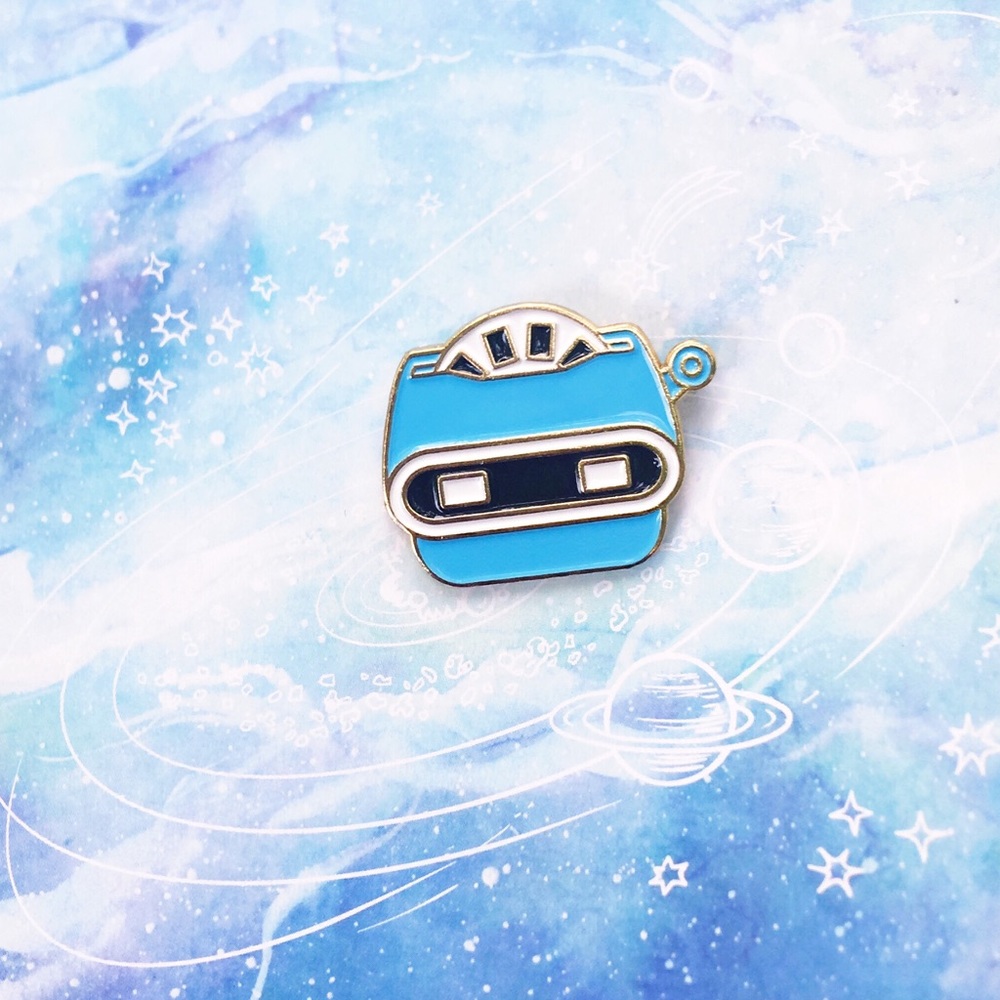 ✨ Blue Slideshow toy Pin ✨